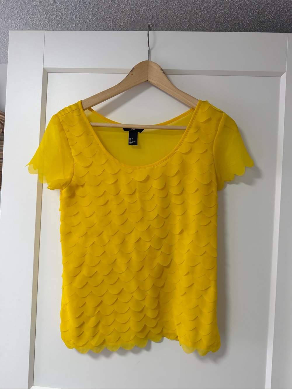 H&M Bright Yellow Scallop Short Sleeve Tee